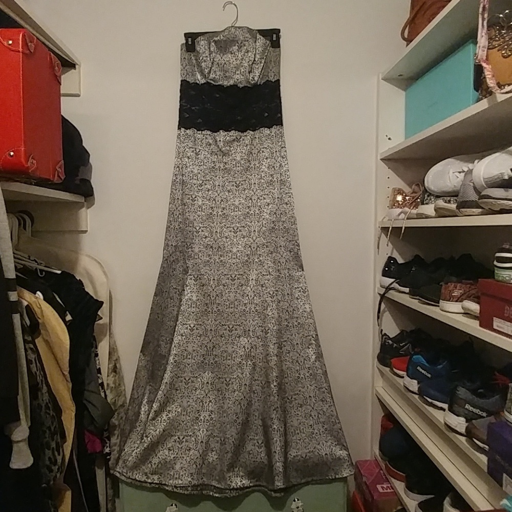 Black, gray & lace prom/party/dress/gown